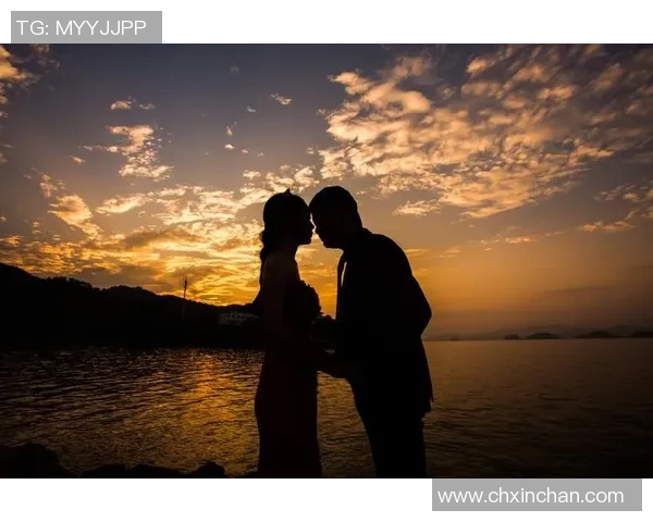 足球明星恋情甜蜜时刻曝光，携手走向幸福新篇章引关注