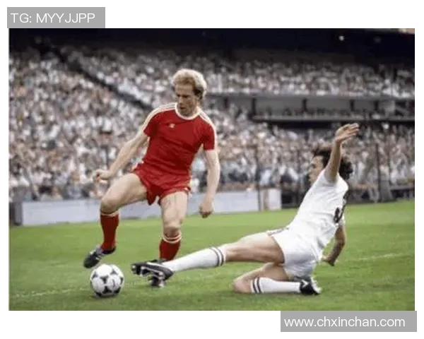 鲁梅尼格：从球场到管理层的传奇历程与德国足球的深远影响